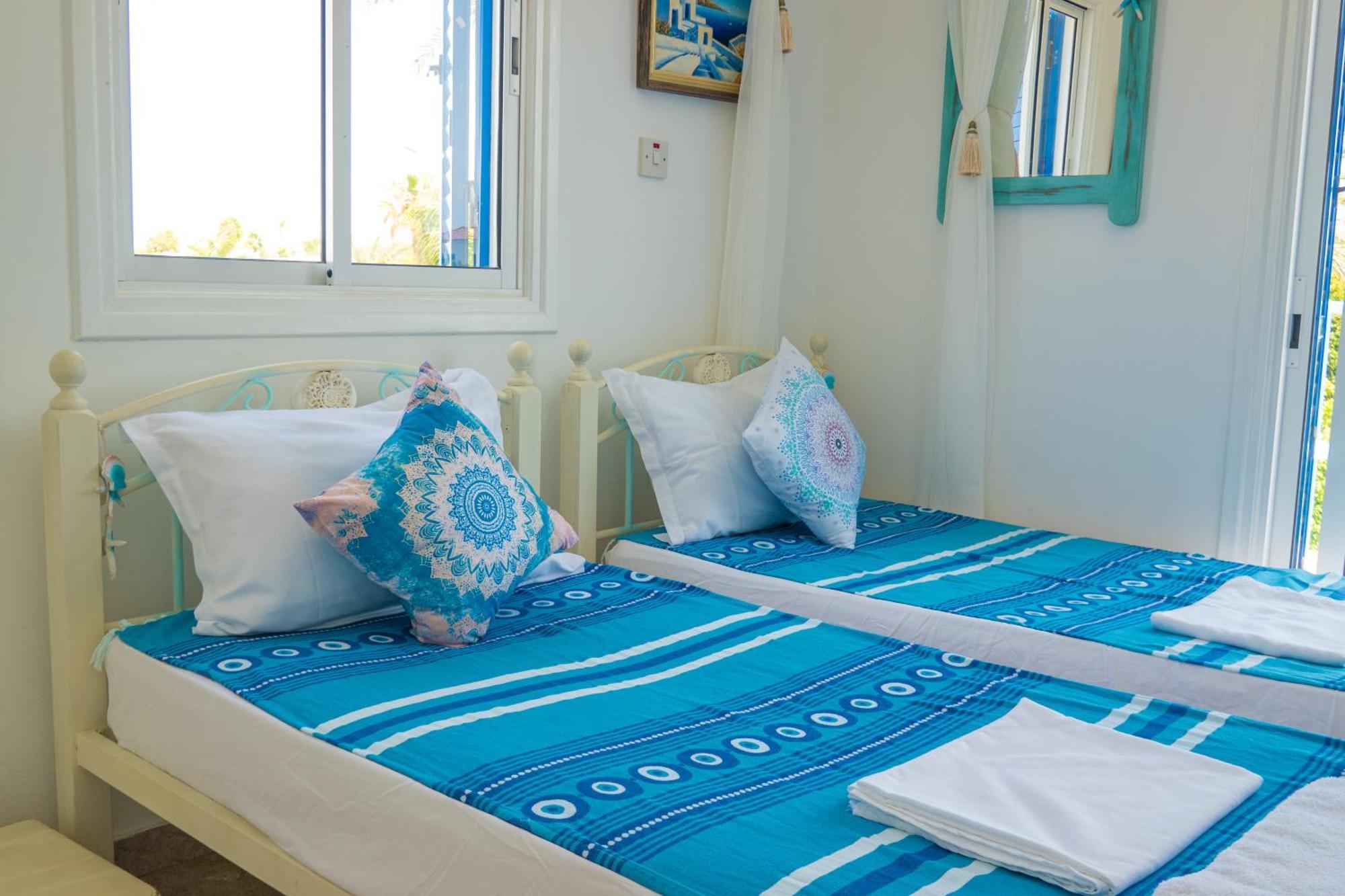 Greek Island Style 2 Bedroom Villa With Pool Next To The Sea Larnaka Exterior foto